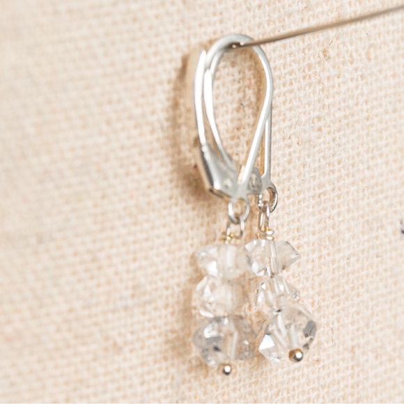Deb Guyot Herkimer diamond quartz 3 stone necklace & earring set quiet luxury - Picture 8 of 16